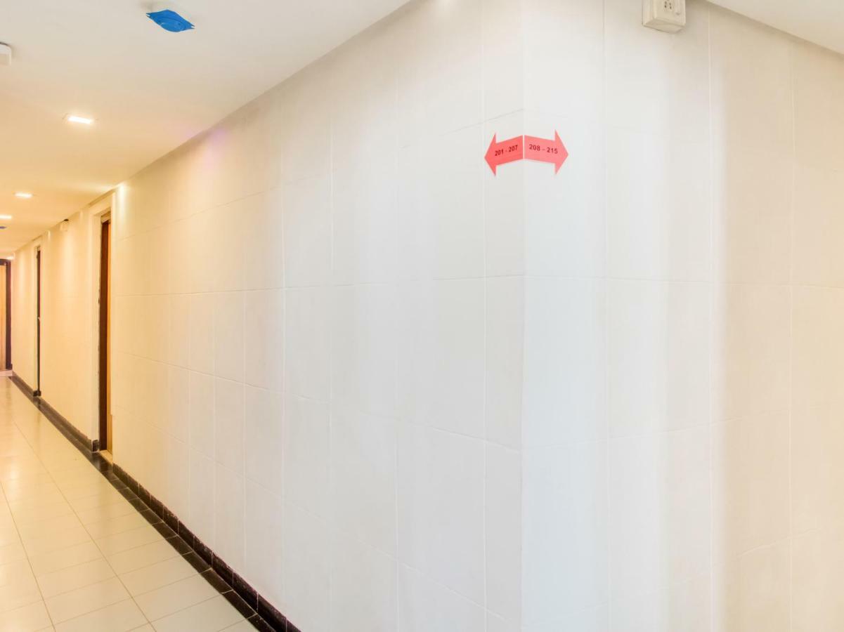 Oyo Flagship 19825 Hotel Panchratna ปันเวล ภายนอก รูปภาพ