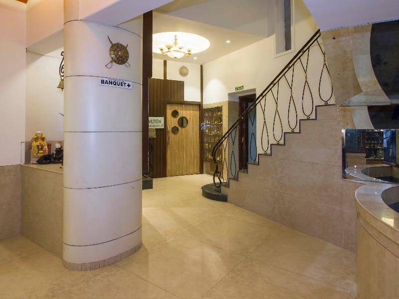 Oyo Flagship 19825 Hotel Panchratna ปันเวล ภายนอก รูปภาพ